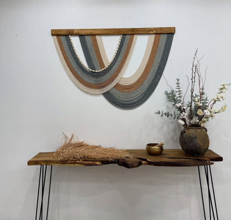 دیوارکوب مکرومه دو هلالی طرح آذین صنایع دستی گره طلایی