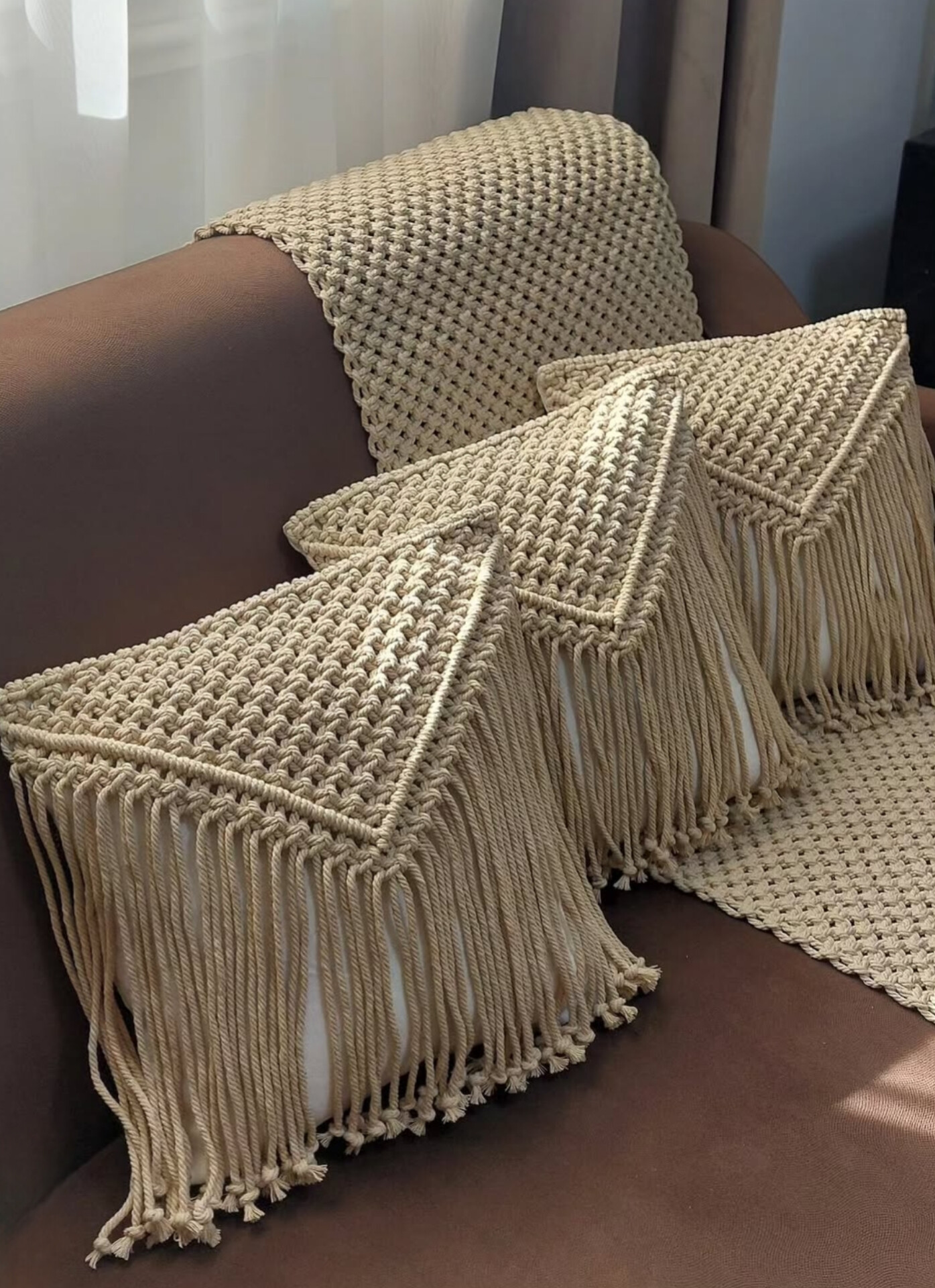 کاور کوسن مکرومه دستبافت طرح گندم - نمای اصلی